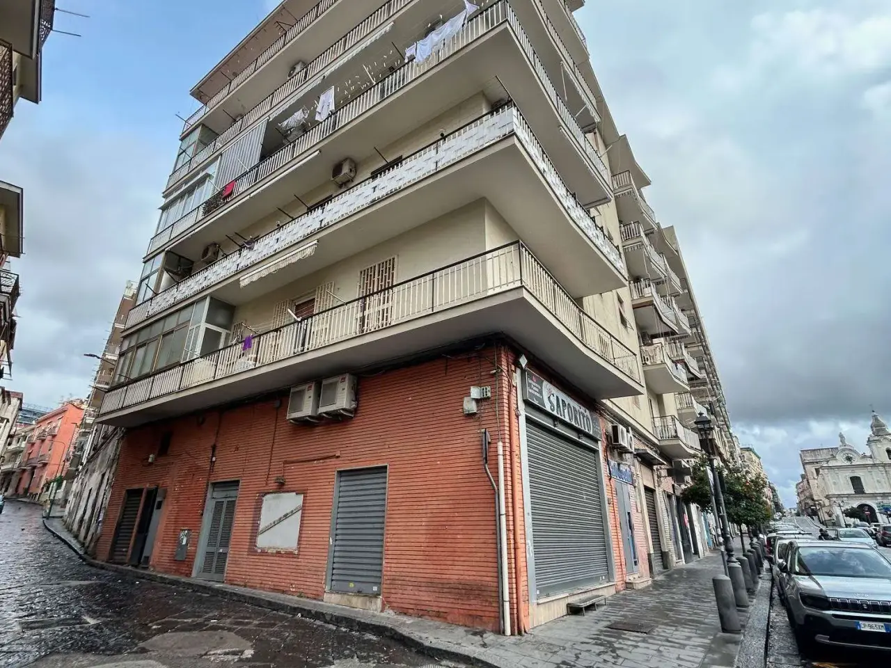 Negozio in Piazza Luigi Palomba 1, Torre Del Greco, {3} - Foto 1