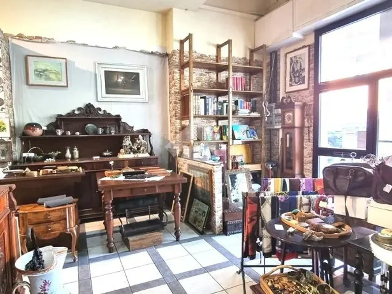Negozio in Via Bellaria 3, Bologna, {3} - Foto 1