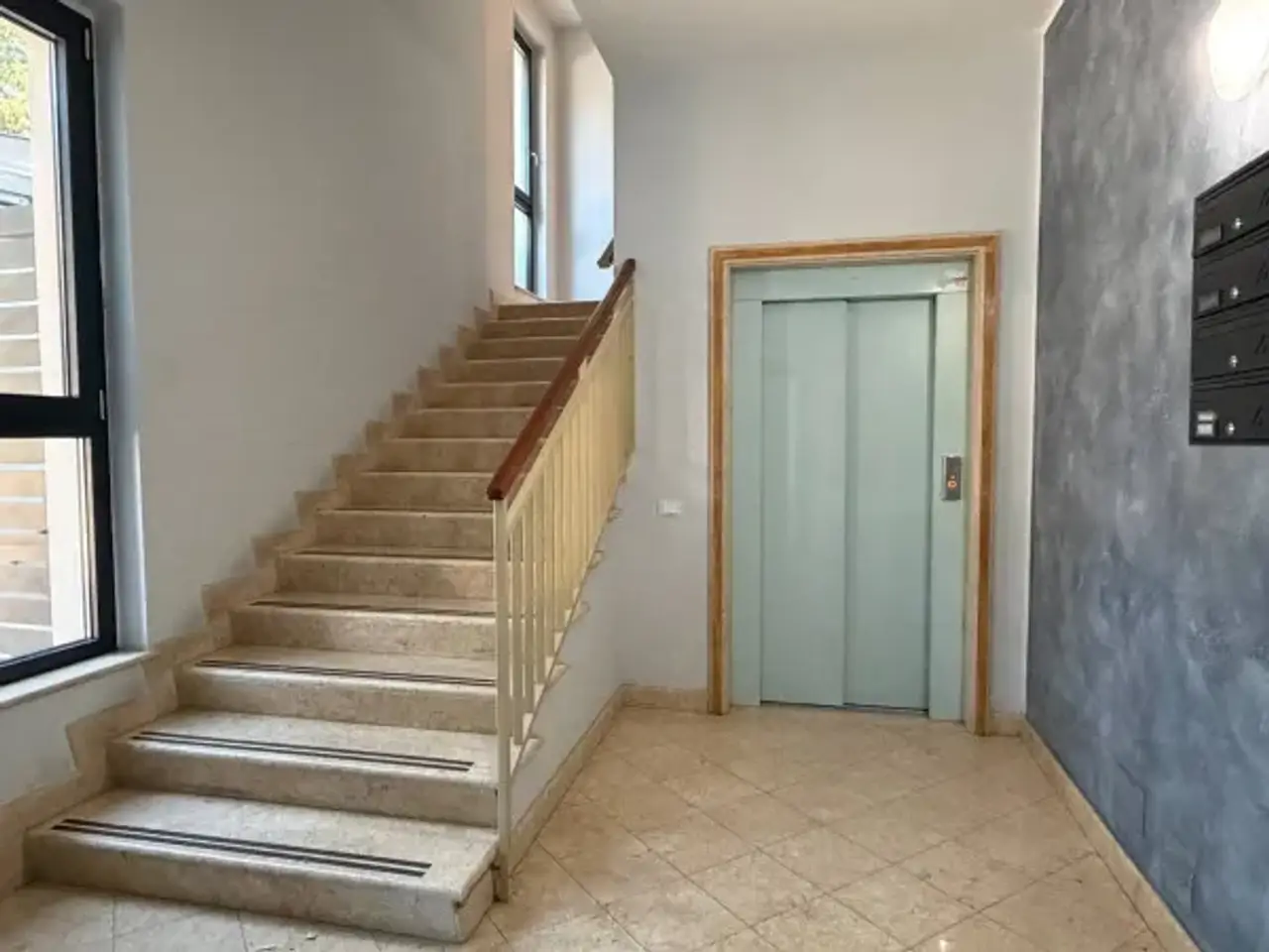 Ufficio in Via fra' Giarratana 100, Caltanissetta, {3} - Foto 2