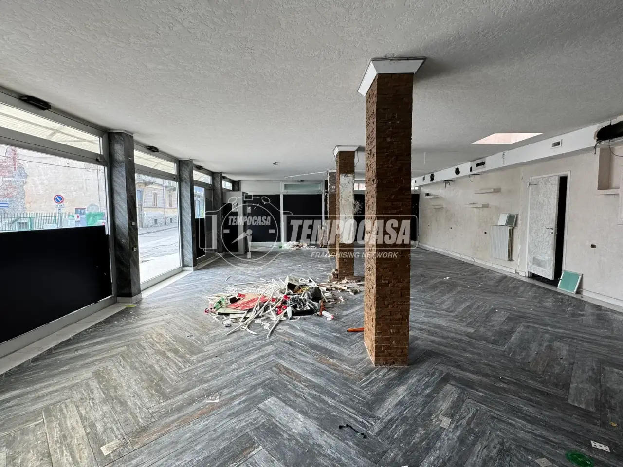 Negozio in Via Petrarca 9, Settimo Torinese, {3} - Foto 2