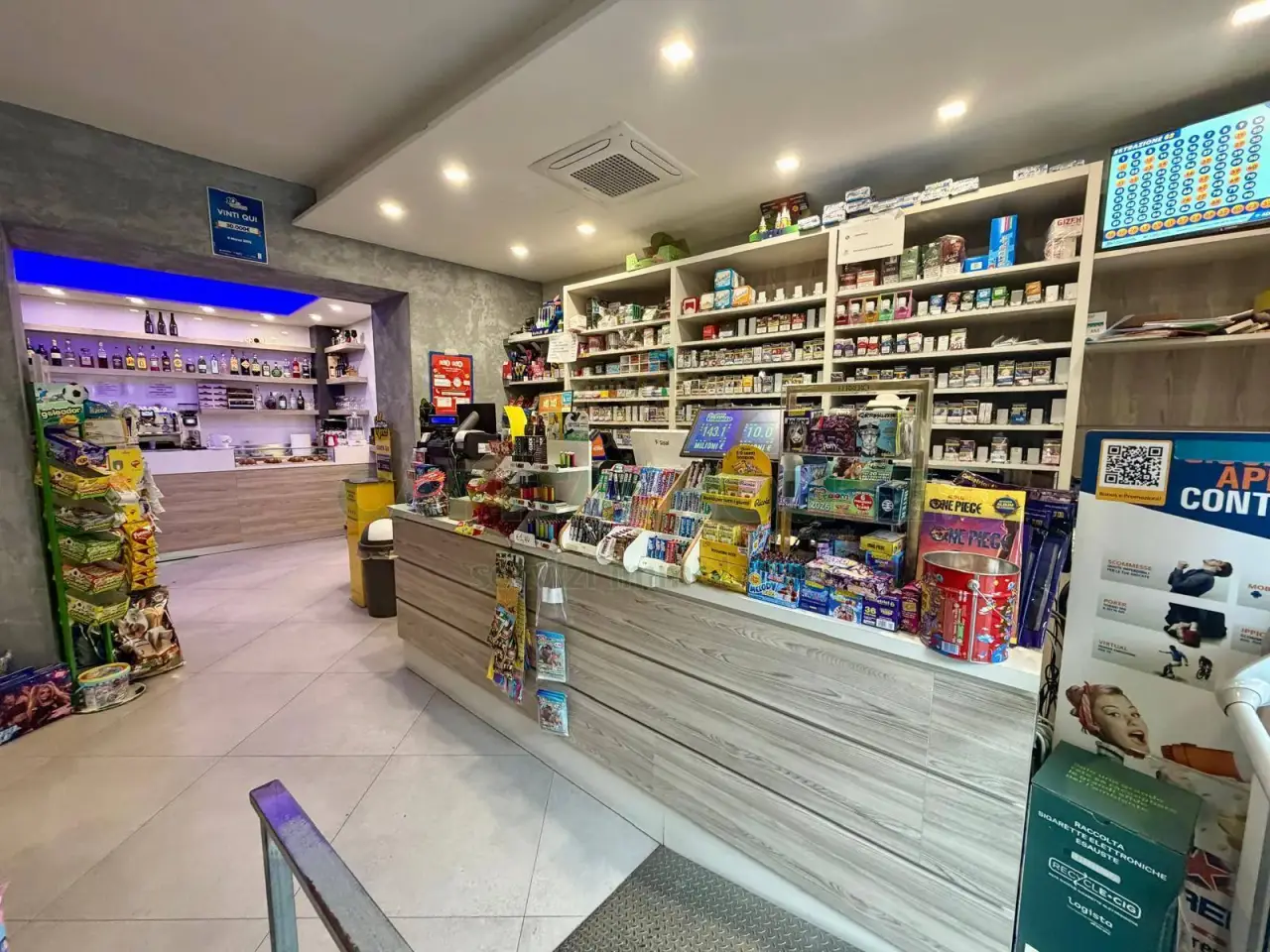Esercizio commerciale in Via Turci, Cesinali, {3} - Foto 1