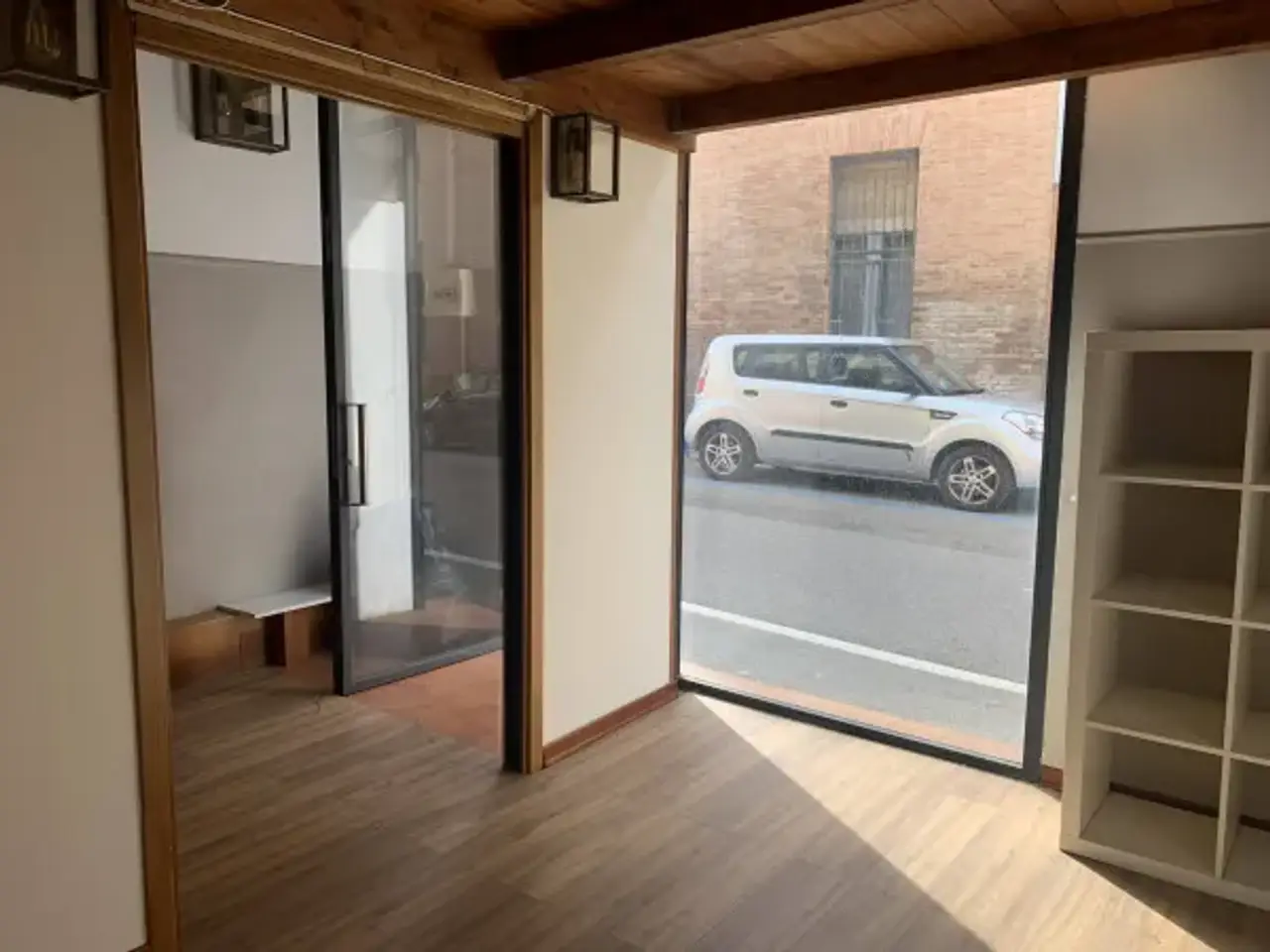 Negozio in Via Pier Paolo Tozzoni 10, Imola, {3} - Foto 1