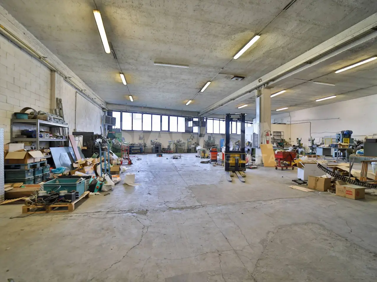 Capannone in , Brugherio, {3} - Foto 1