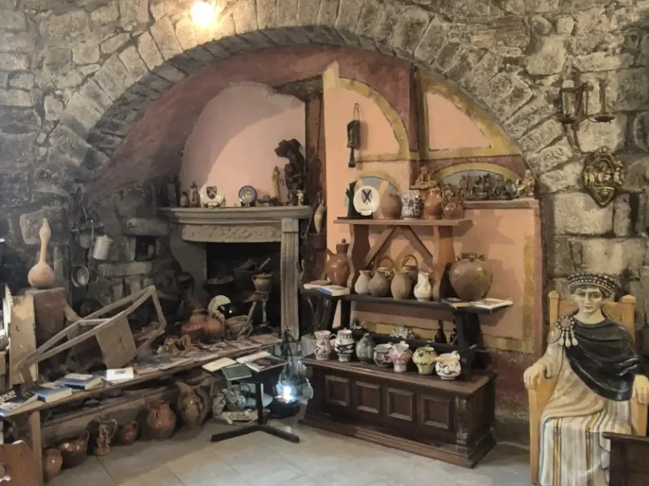 Negozio in Piazza San Pellegrino, Viterbo, {3} - Foto 1