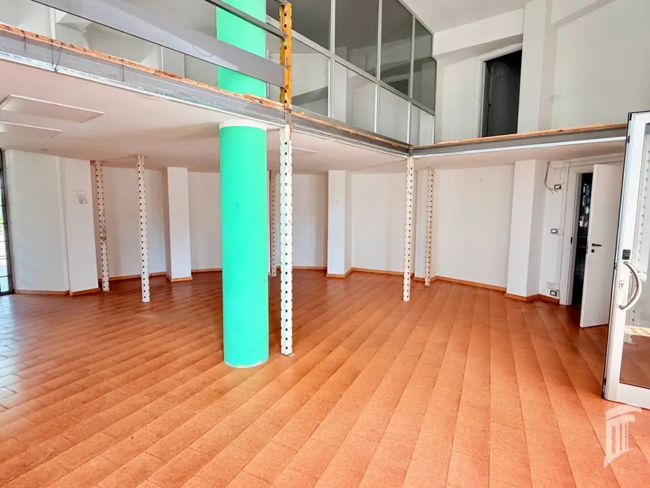 Negozio in Via degli Olivi 21, Rieti, {3} - Foto 2