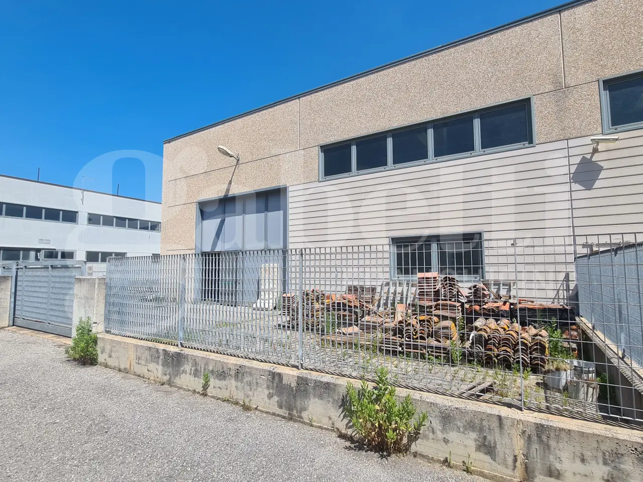Capannone in , Pontedera, {3} - Foto 1