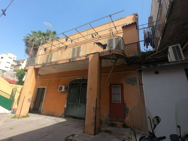 Villa in Via Vincenzo Casagrandi, Catania - Foto 1