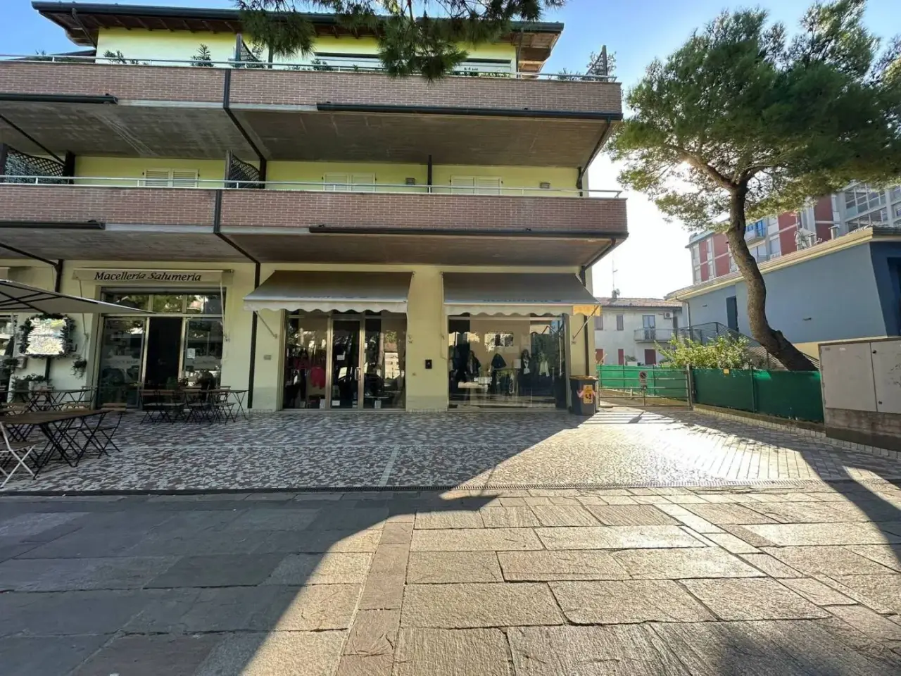 Locale commerciale in Via delle Nazioni 164, Ravenna, {3} - Foto 1