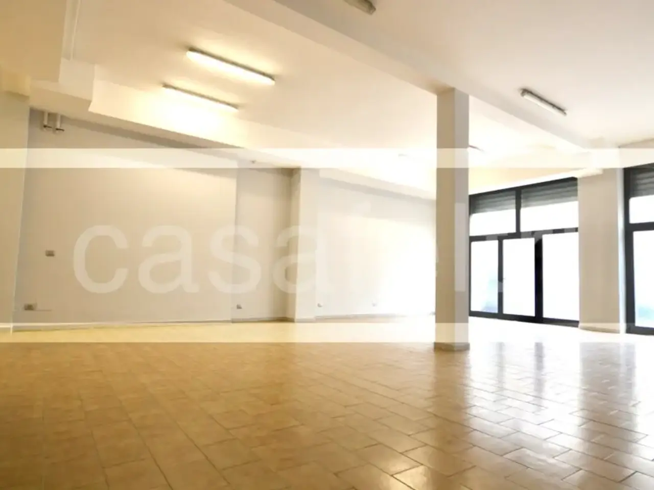 Locale commerciale in Via Don Luigi Palazzolo, 23 Bergamo, Bergamo, Bergamo, Bergamo, {3} - Foto 1