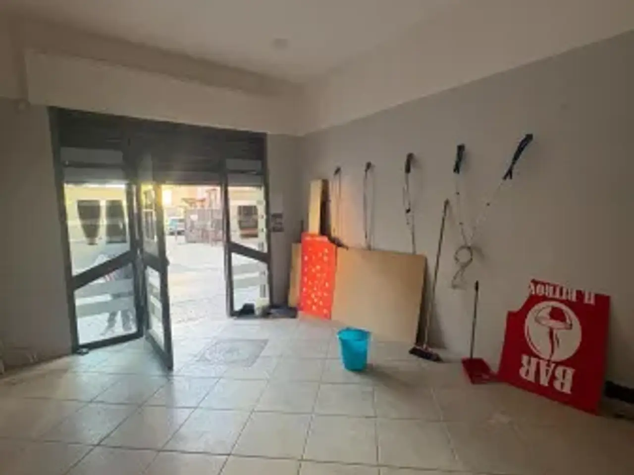 Negozio in Via Roma, Casalnuovo Di Napoli, {3} - Foto 1