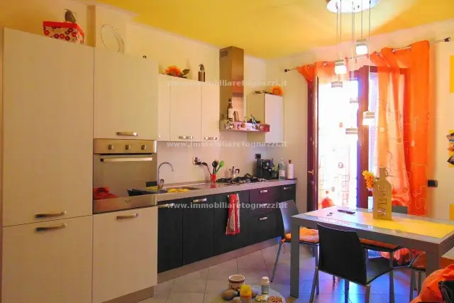 3-room flat in Zona Semicentrale, Gambassi Terme - Photo 1