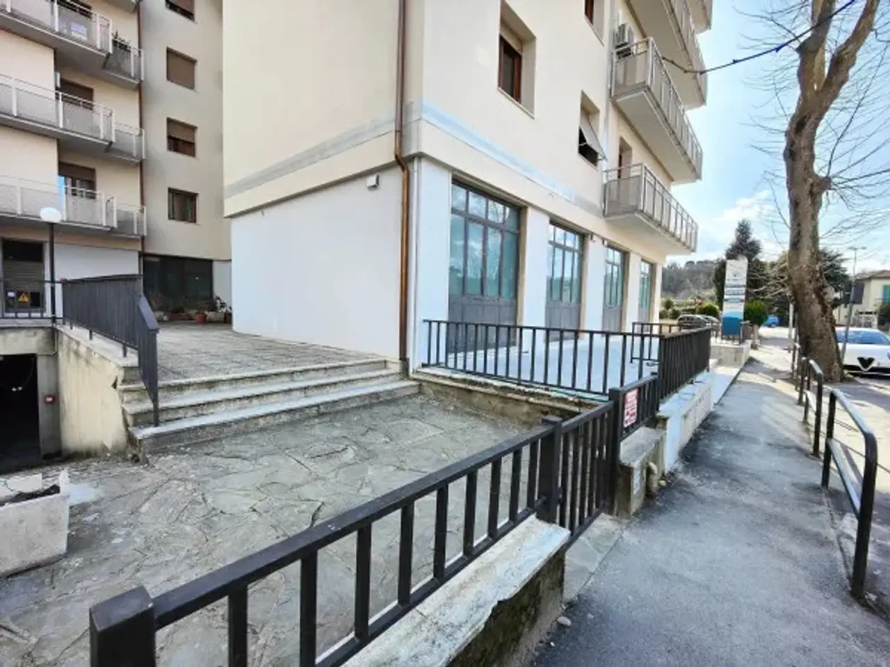 Ufficio in Viale Diaz, Montevarchi, {3} - Foto 2