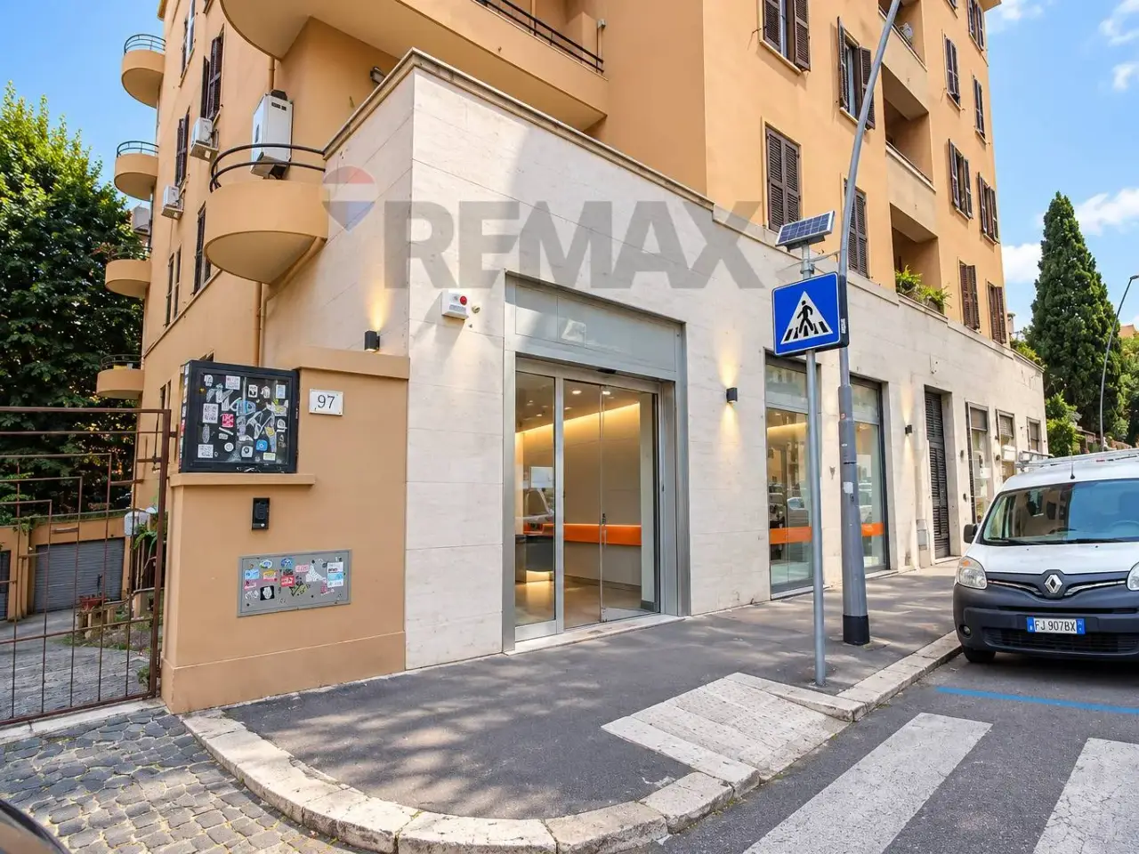 Negozio in Via Appia Nuova 290, Roma, {3} - Foto 2