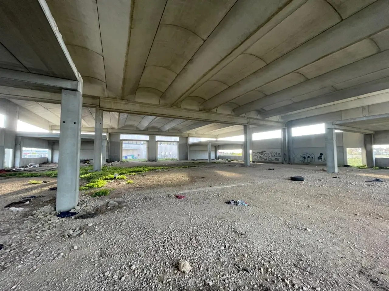 Capannone in , Ponsacco, {3} - Foto 1
