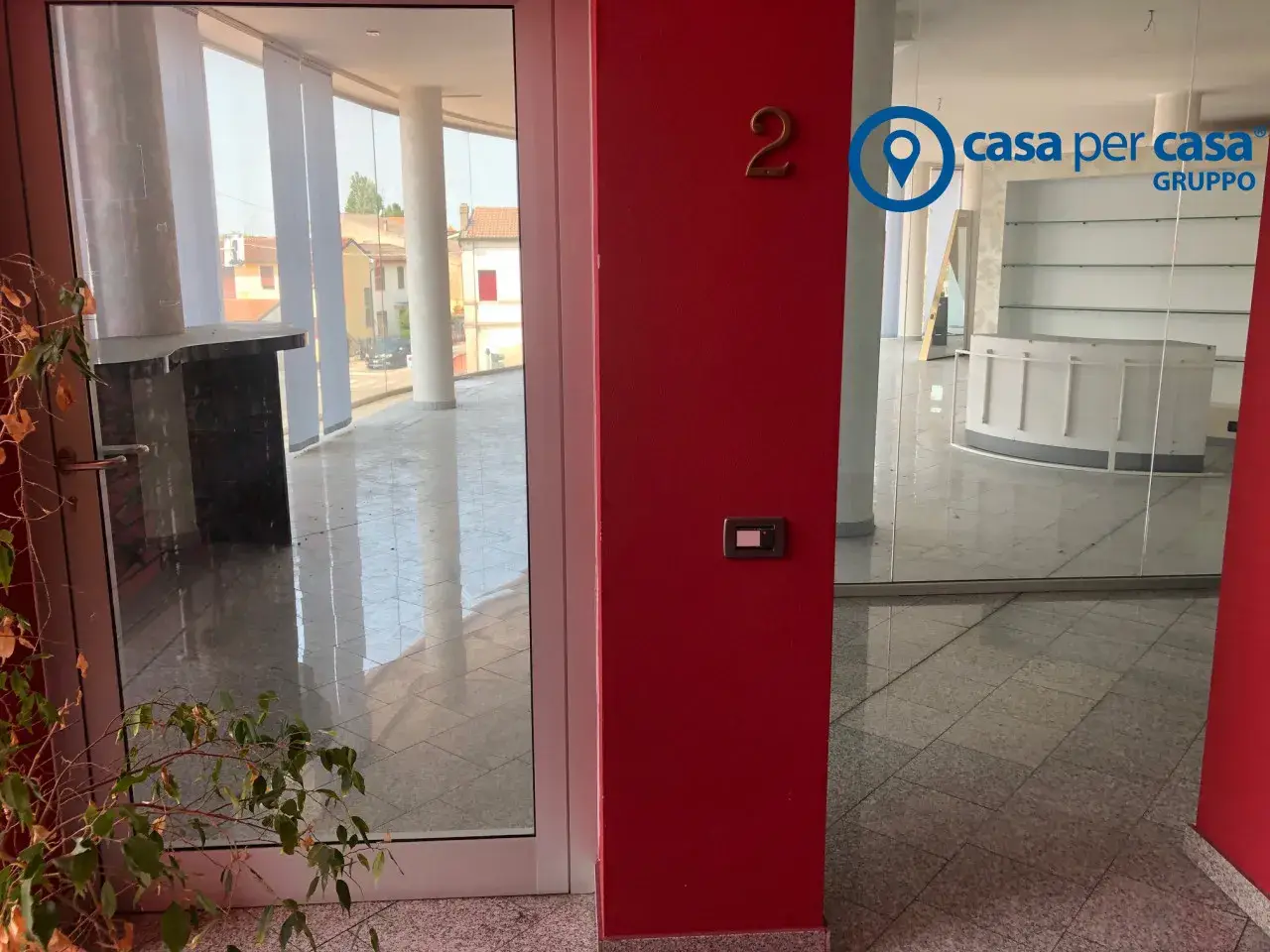 Negozio in Via Savonarola 1, Rovigo, {3} - Foto 2