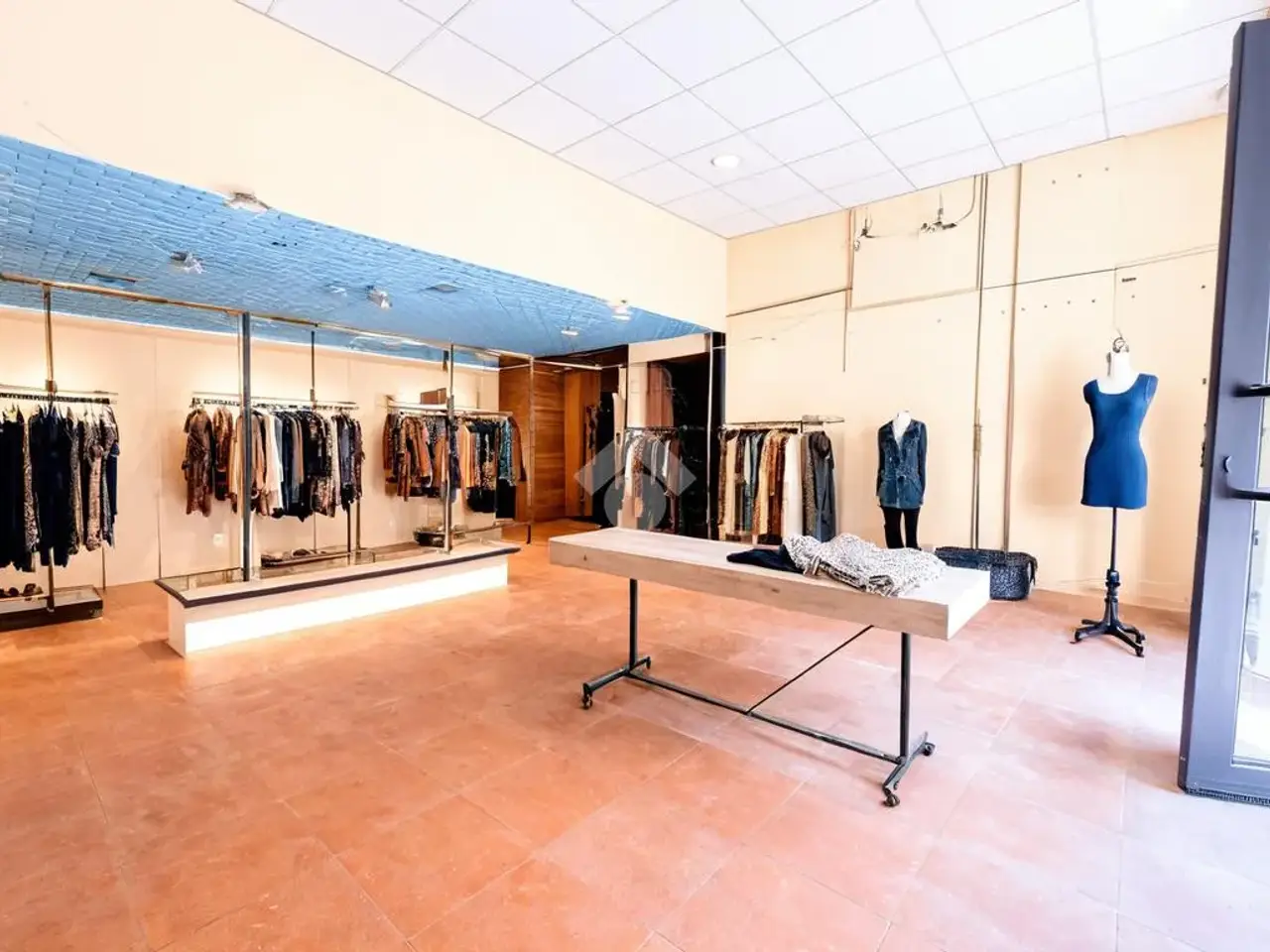 Negozio in Via Archimede 5, San Severo, {3} - Foto 1