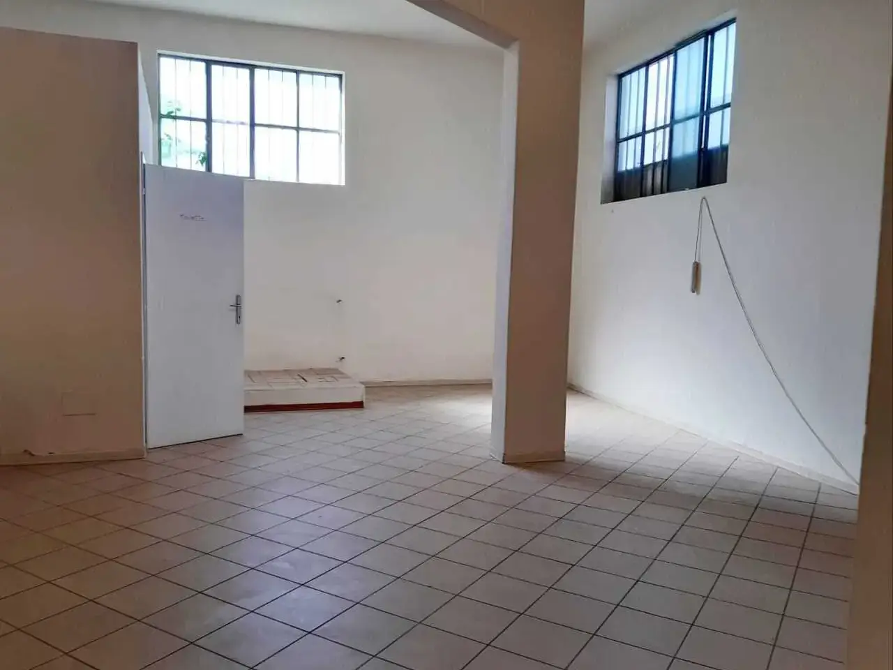 Palazzina commerciale in , Pistoia, {3} - Foto 2
