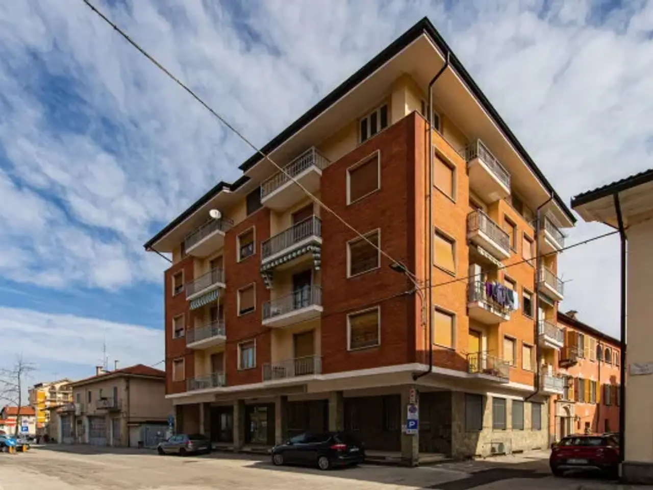 Negozio in Piazza Vittorio Veneto 10, Chiusa Di Pesio, {3} - Foto 1