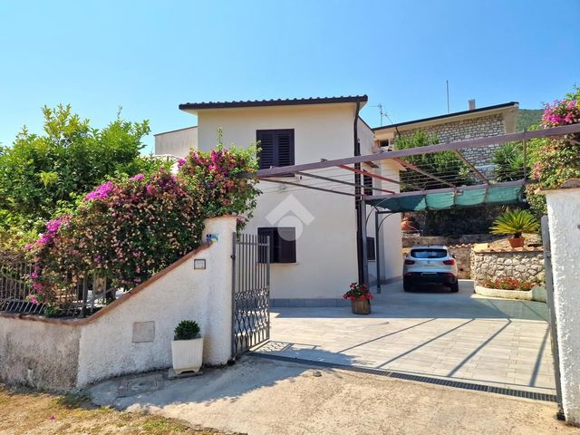 Villa in Via Roma 250, San Felice Circeo - Foto 1