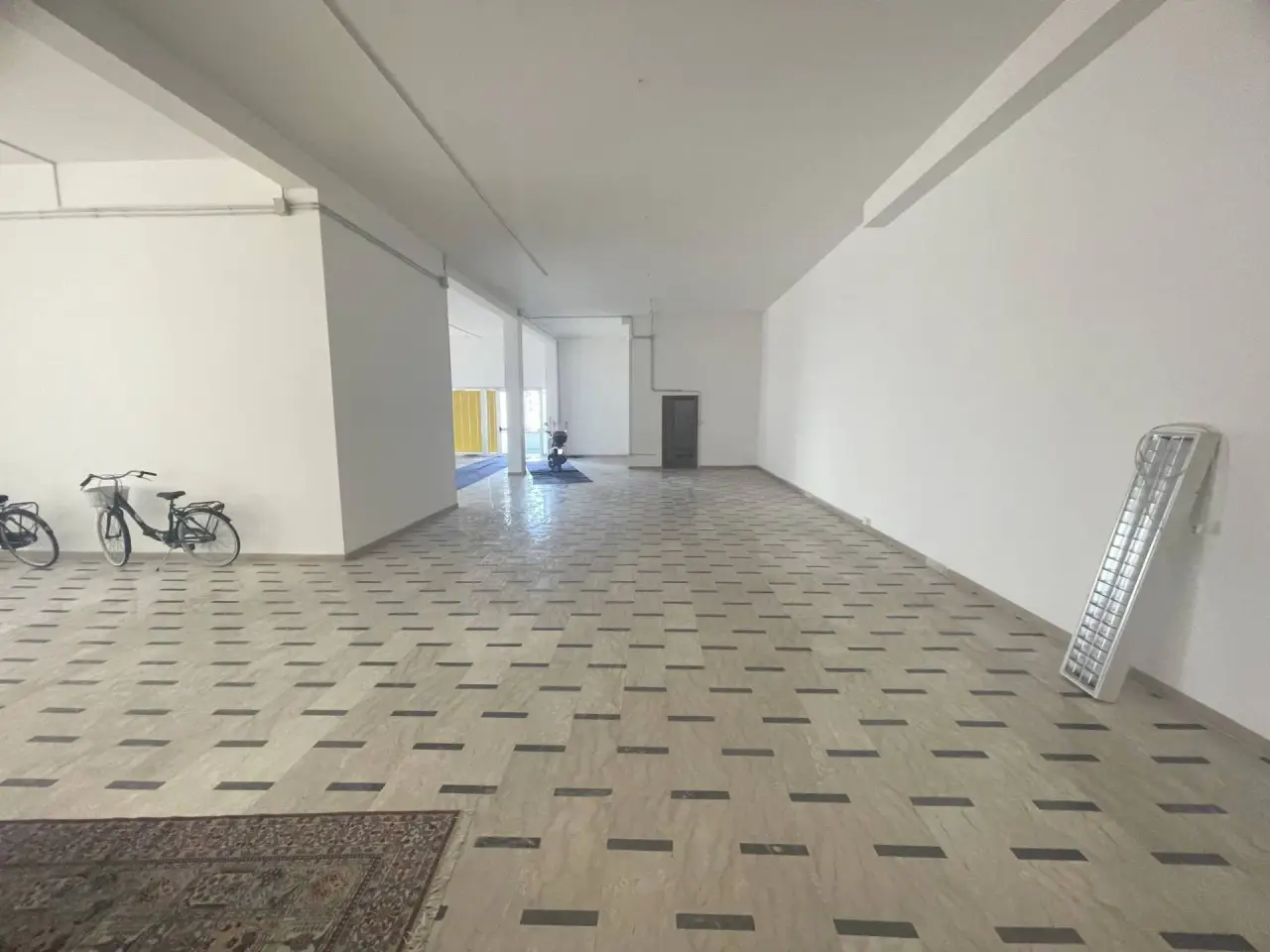 Negozio in Via Piave, San Benedetto Del Tronto, {3} - Foto 2