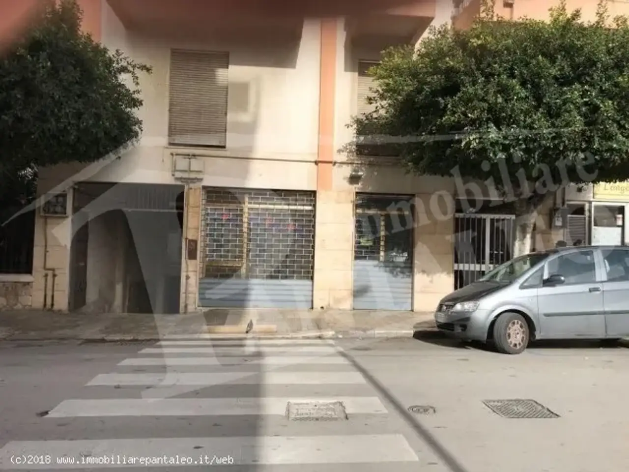 Esercizio commerciale in 
Via F. Crispi									, 
Marsala									, Marsala, {3} - Foto 1