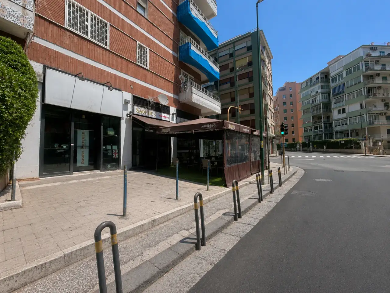 Palazzina commerciale in Via San Domenico 6, Napoli, {3} - Foto 2