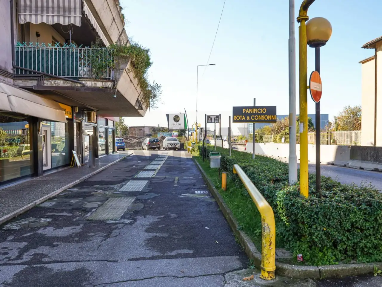 Esercizio commerciale in , Bergamo, {3} - Foto 2