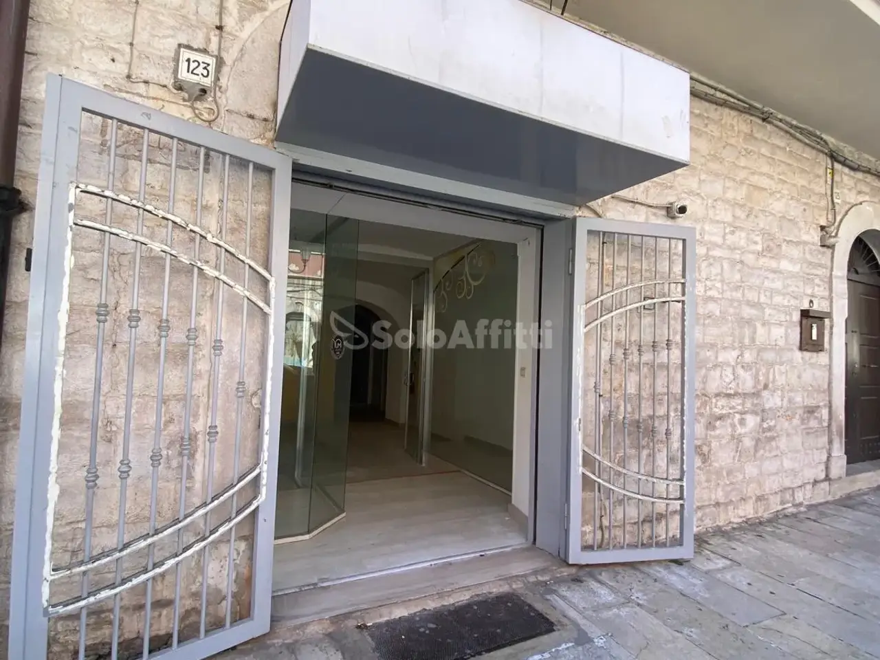 Negozio in , Barletta, {3} - Foto 1