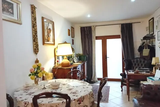 2-room flat in , Firenze - Photo 1