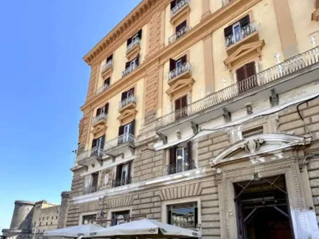 Negozio in Via Giuseppe Pisanelli, Napoli, {3} - Foto 2