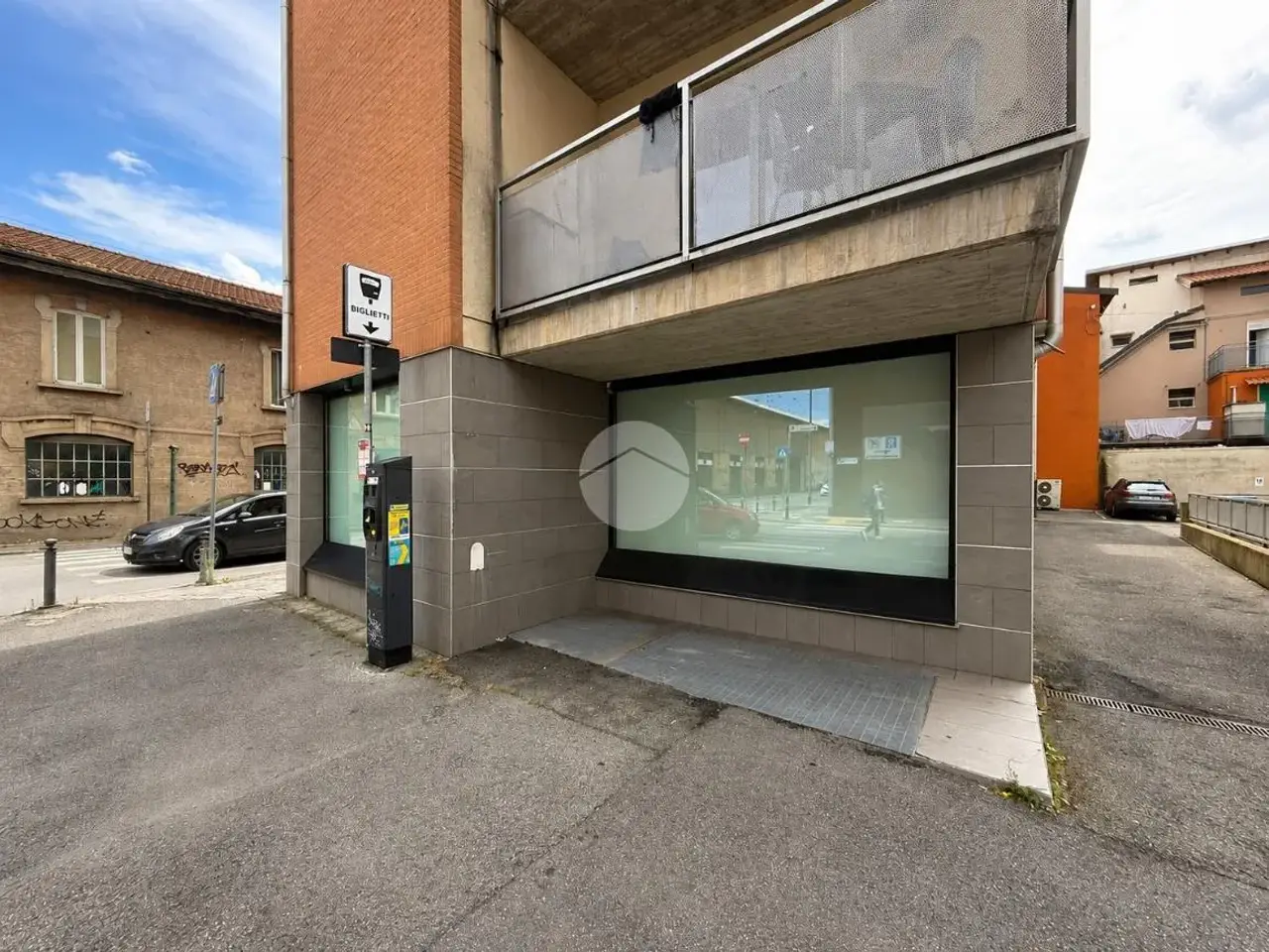 Negozio in Via Bartolomeo Bono 4, Bergamo, {3} - Foto 2