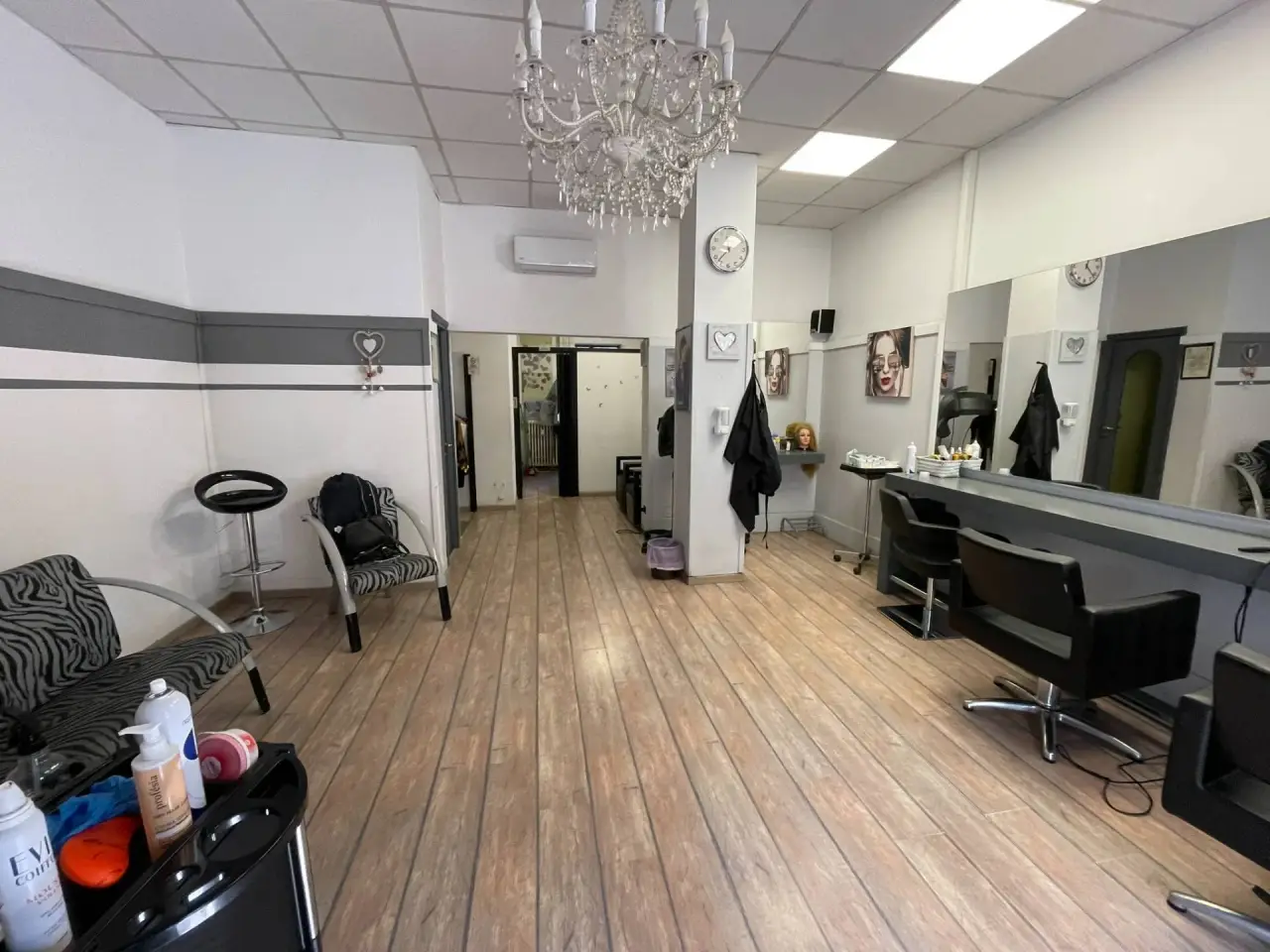 Esercizio commerciale in Via Santa Caterina 27, Legnano, {3} - Foto 1