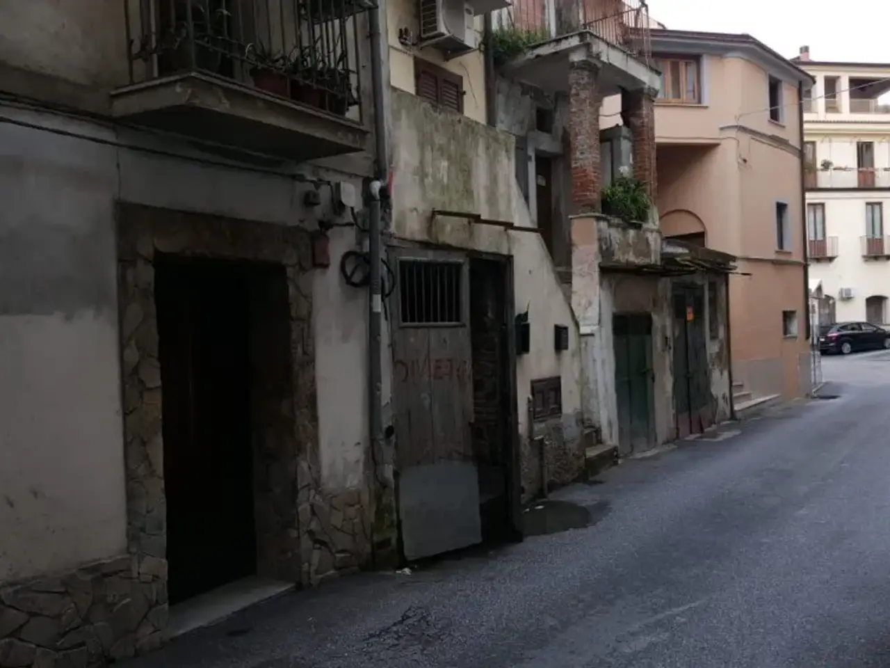 Magazzino in Via Crocefisso, Lamezia Terme, Catanzaro, Lamezia Terme, {3} - Foto 2