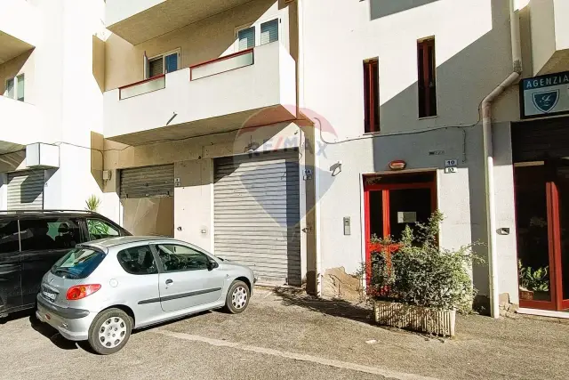 Negozio in vendita, Vico I Abruzzi 8, Cagliari - Foto 1