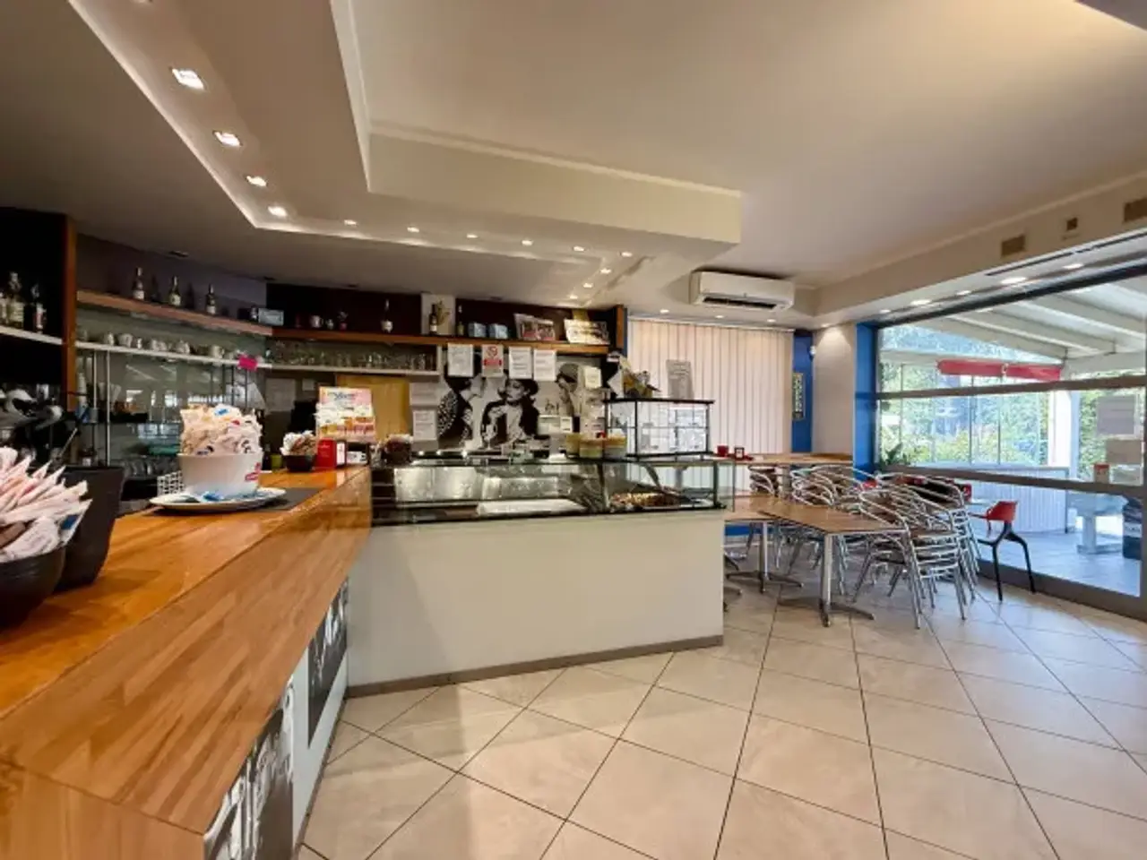 Pasticceria in Strada Statale per Voghera 52, Tortona, {3} - Foto 1
