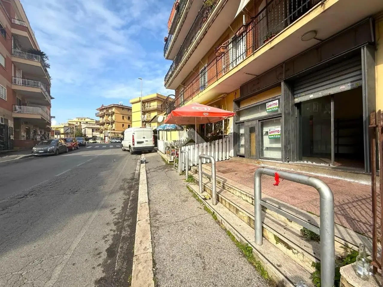 Negozio in Via Radicofani 179, Roma, {3} - Foto 2