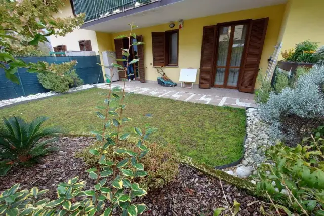 3-room flat in Via Oneda, Sesto Calende - Photo 1