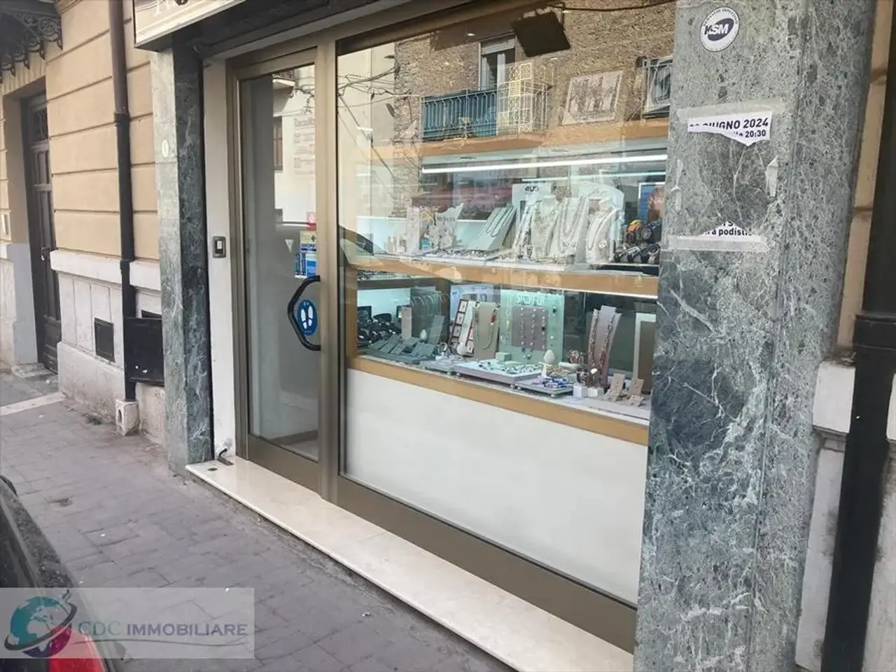 Locale commerciale in Corso Giulio Sartorio 95 Lercara, Lercara Friddi, {3} - Foto 2