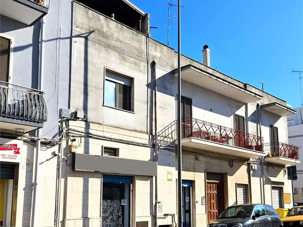 Locale commerciale in Via Sicilia, 27-29, 72100 Brindisi, Brindisi, {3} - Foto 2