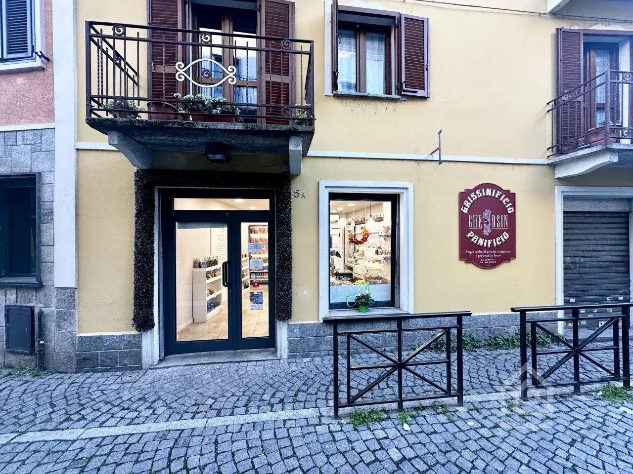 Panificio in Via Teodoro Secondo 5, Chivasso, {3} - Foto 2