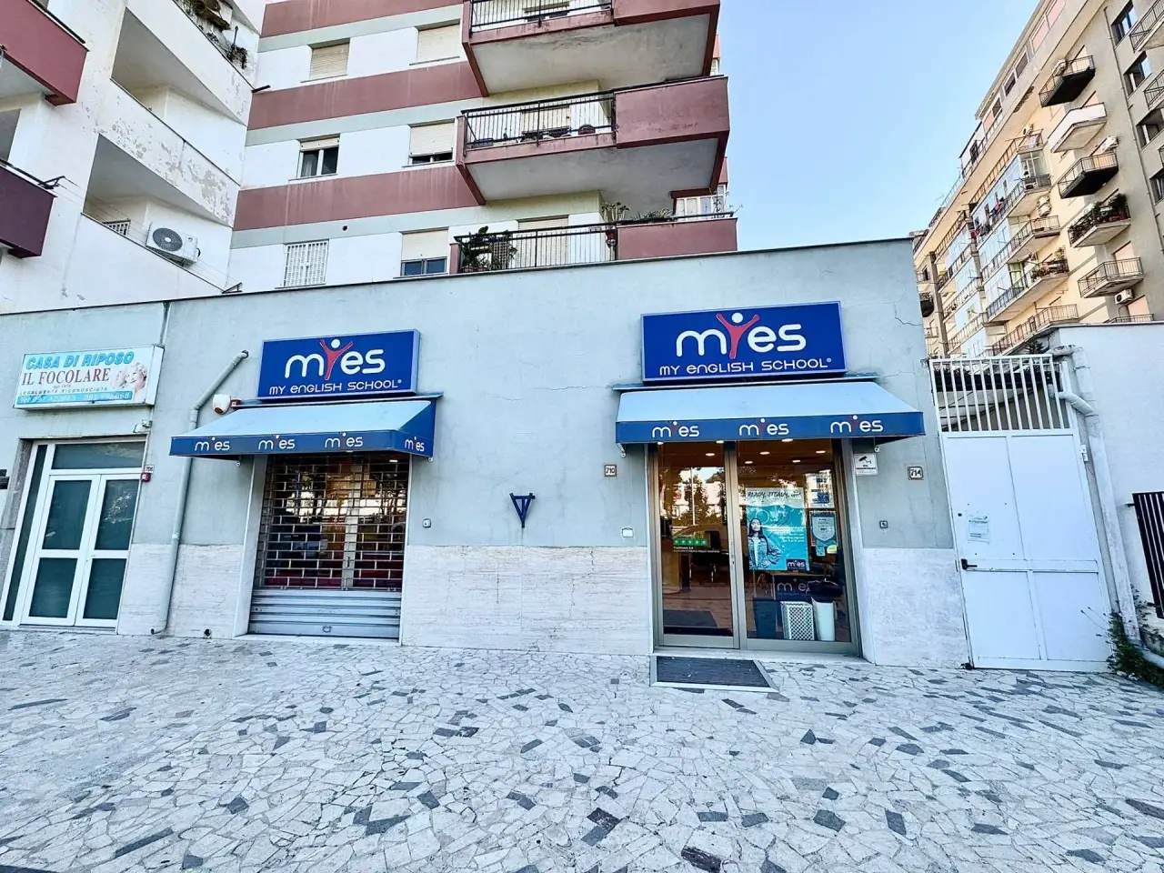 Negozio in Viale Regione Siciliana Sud Est 708, Palermo, {3} - Foto 1
