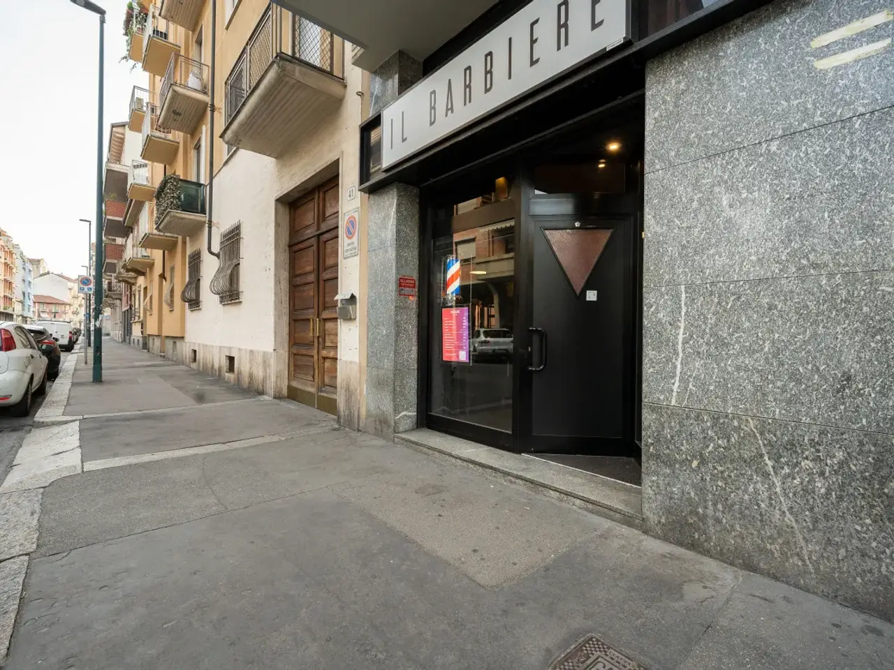 Parrucchiere in Via Conte di Roccavione 43, Torino, {3} - Foto 1