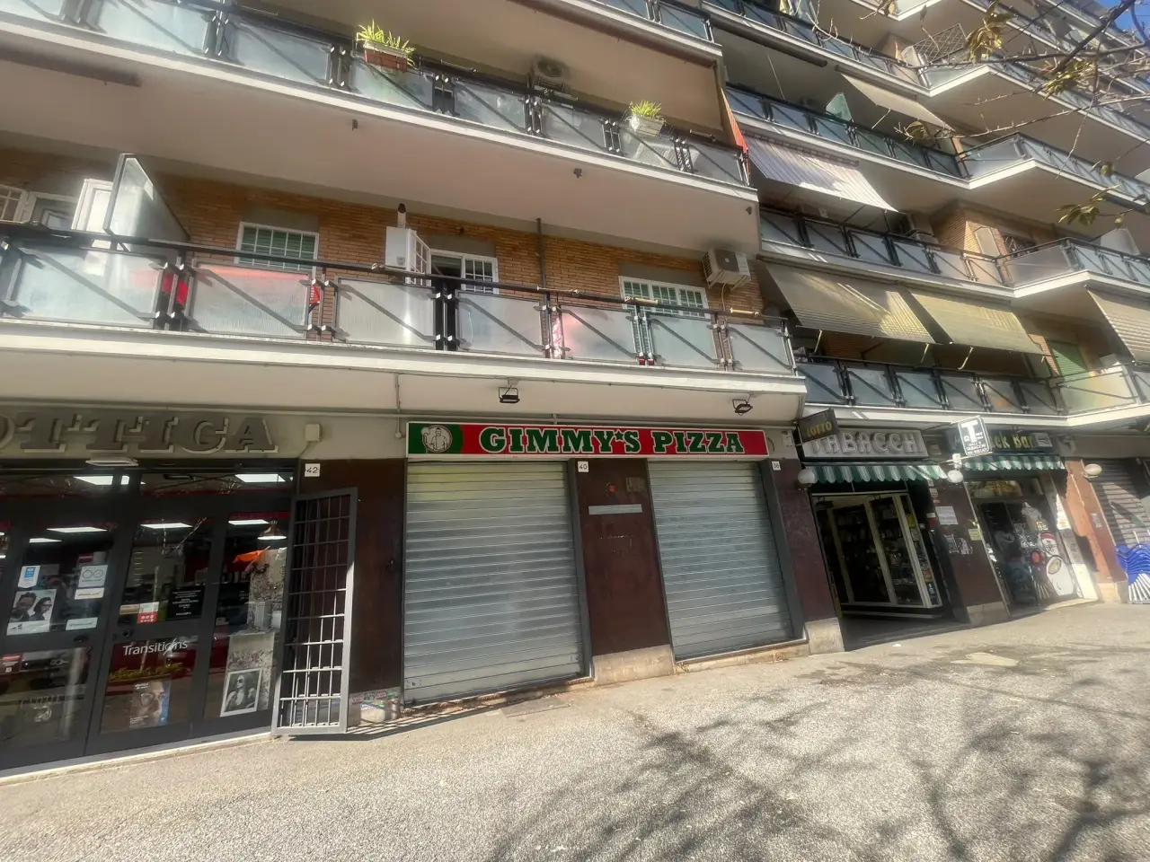 Negozio in Via Marco Emilio Scauro 40, Roma, {3} - Foto 1