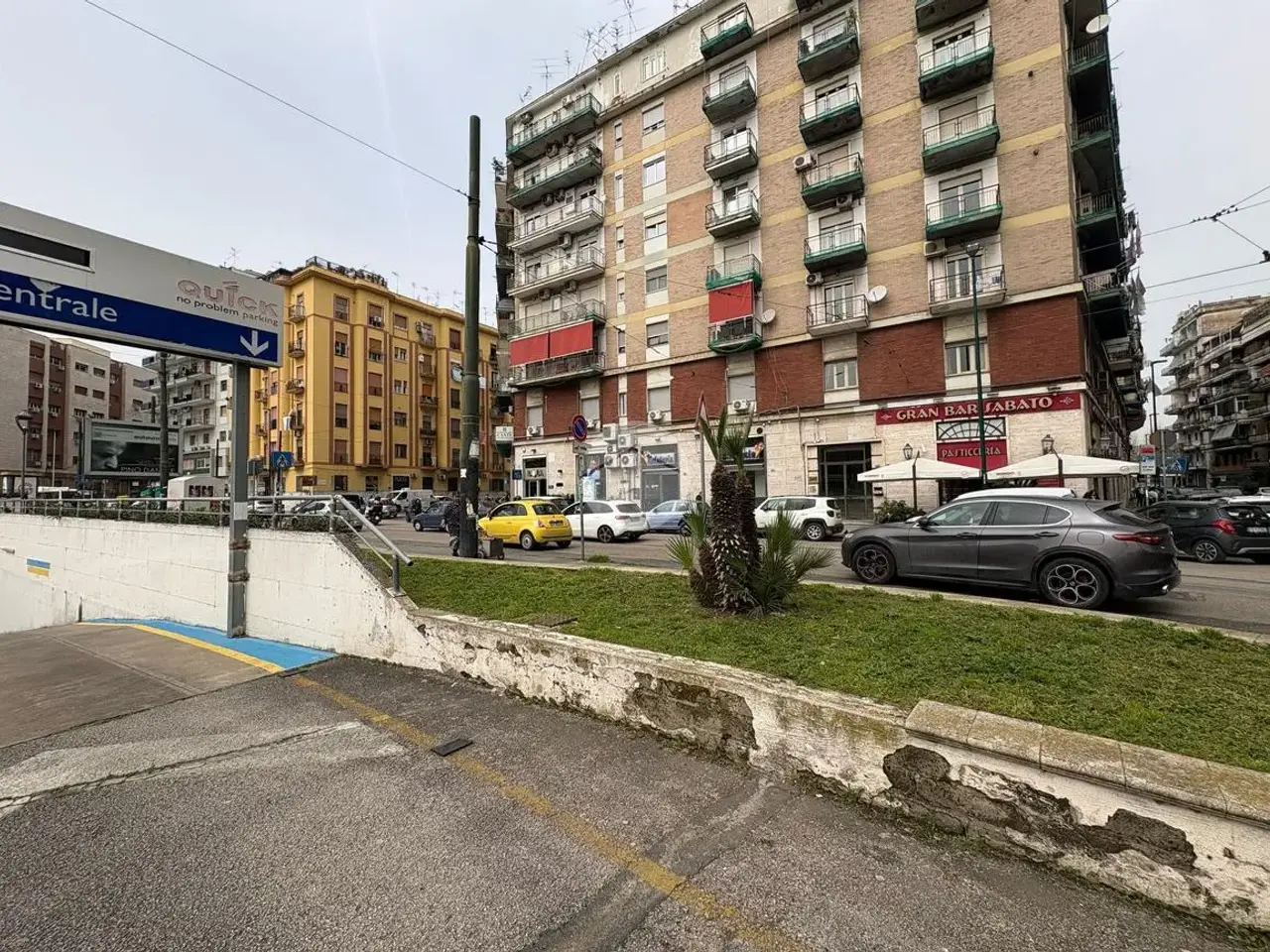 Magazzino in Piazza Nazionale 54, Napoli, {3} - Foto 2