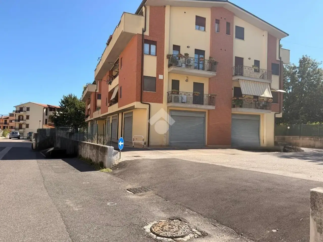 Negozio in Via Alessandro Fleming 1, Artena, {3} - Foto 1