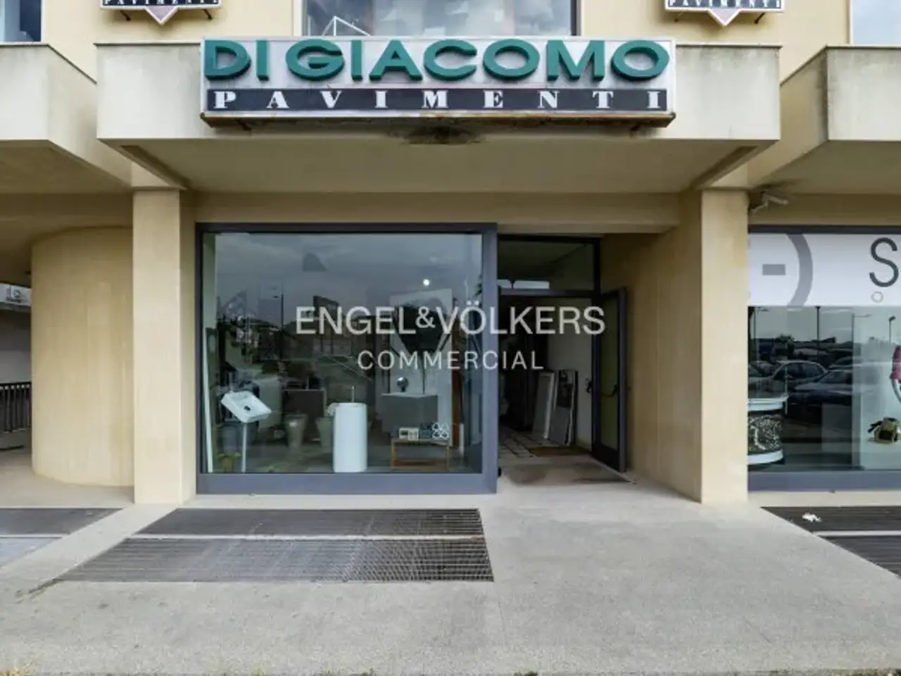 Negozio in Via della Costituzione, Modica, {3} - Foto 1