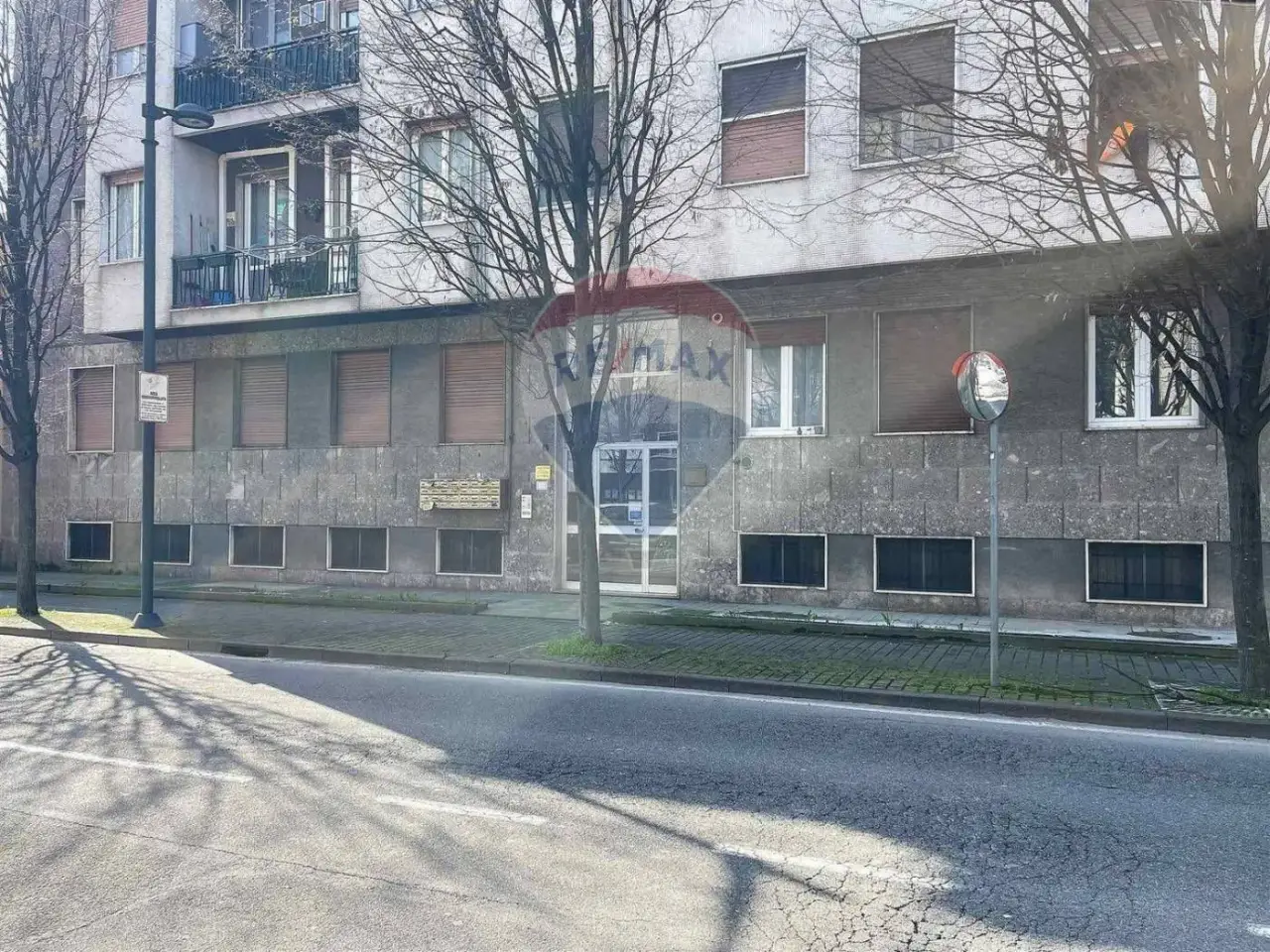 Locale commerciale in Vittorio Veneto 15, Trezzo Sull'Adda, {3} - Foto 1