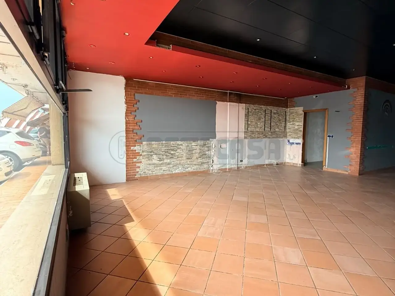 Palazzina commerciale in Via dal Ponte 200, Torri Di Quartesolo, {3} - Foto 1