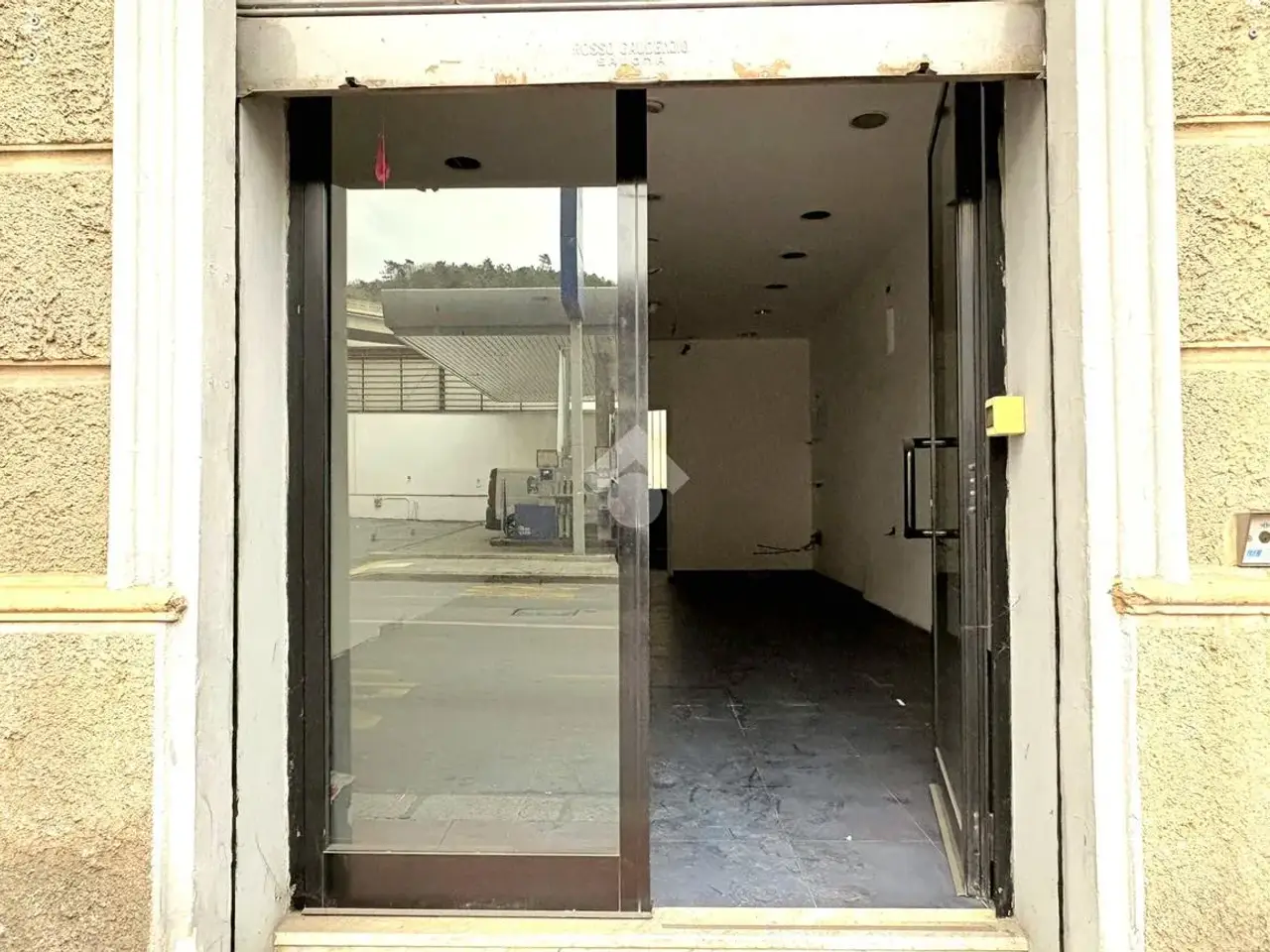 Negozio in Negozio Via Torino 116, Savona, {3} - Foto 1