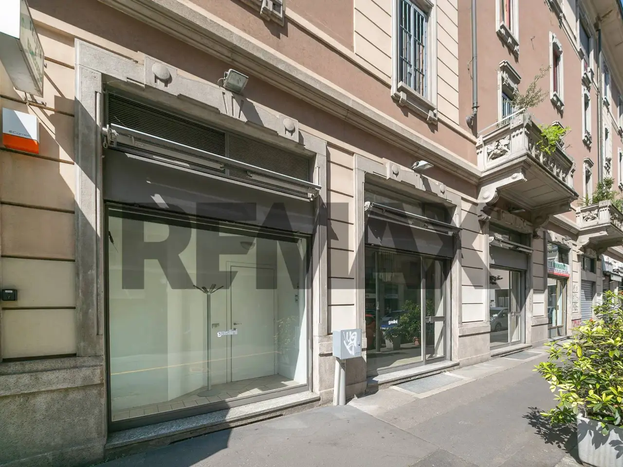 Negozio in Via Silva 39, Milano, {3} - Foto 1
